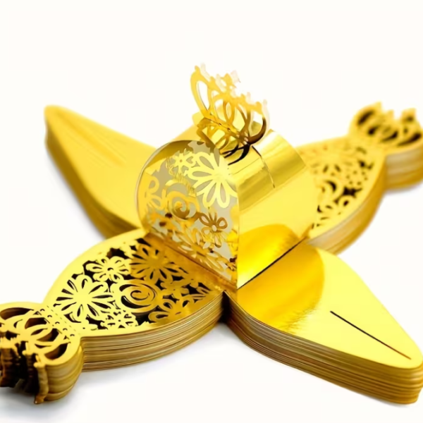 علب توزيعات ورقية ذهبية 50 قطعة بتصميم تاج وزخرفة وردية | -Pack of 50 Golden Crown & Floral Cut-Out Wedding Candy Boxes